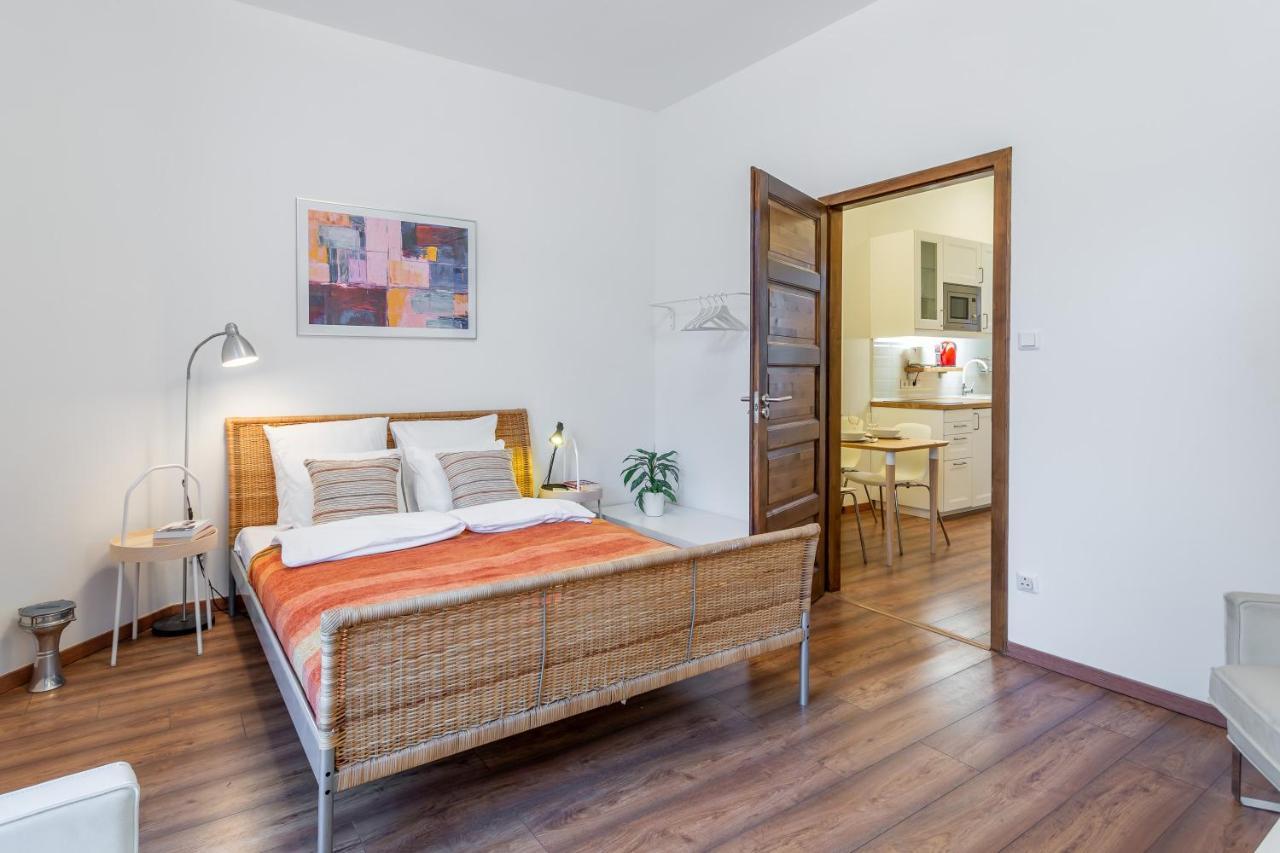 Central Avenue Apartment Budapest Exteriör bild